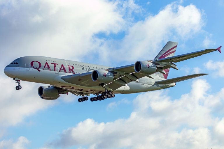 Qatar Airways to half its A380 fleet