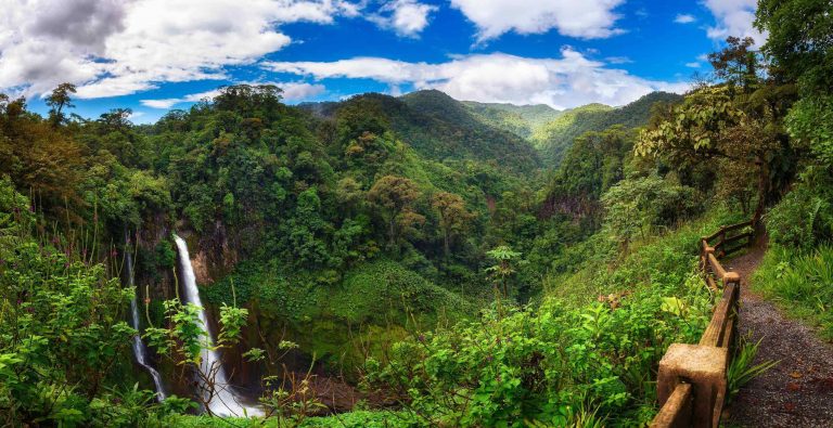 5 Places to Visit for Your First Costa Rica Trip