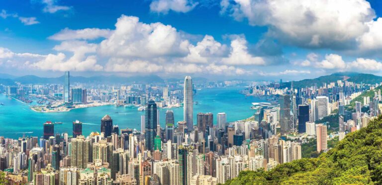 How to spend an incredible transit day in Hong Kong