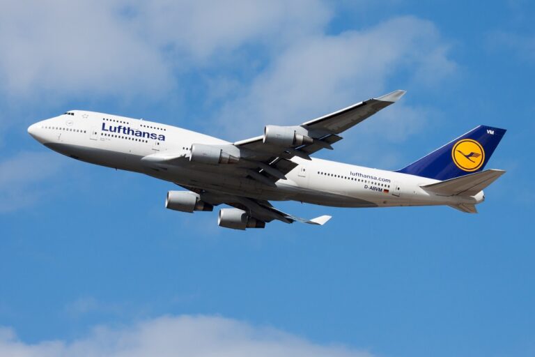 Lufthansa Flying 747-8s and A350-900 To Palma De Mallorca