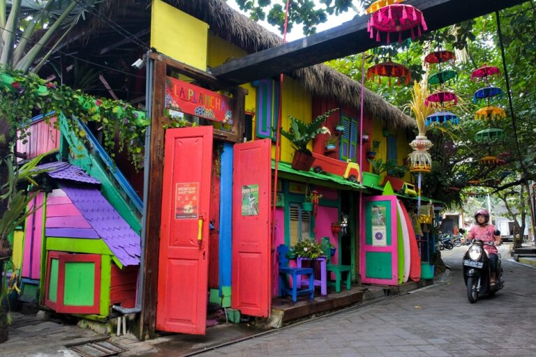 Cafe Hopping on The Tropical Island of Bali