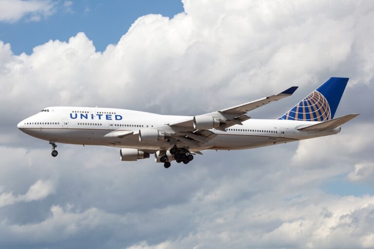 United Airlines Expands Transatlantic Network with 40 Flights a Week