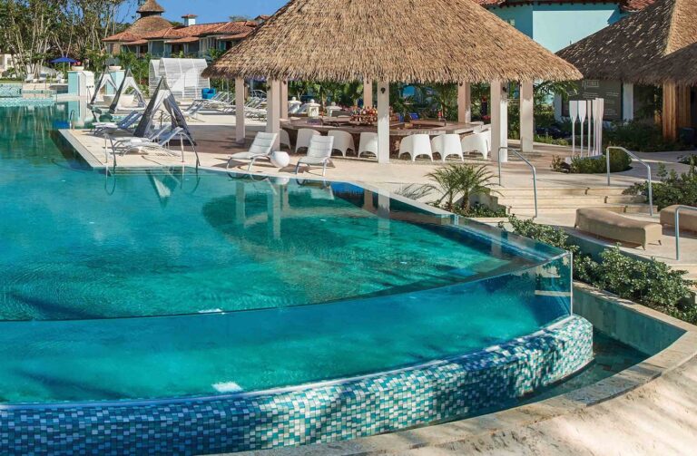 Sandals Resorts Provides Holiday Guarantee Against Covid