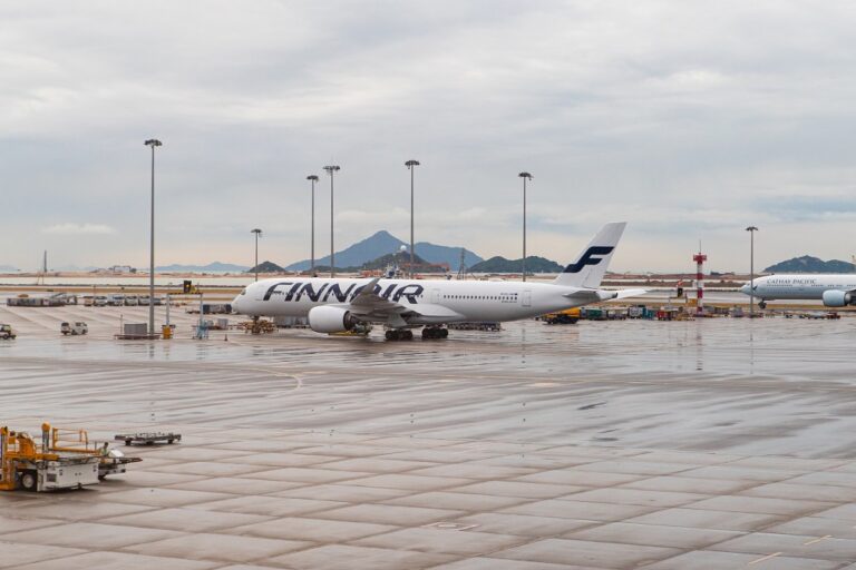Finnair Serves New Business Class Food