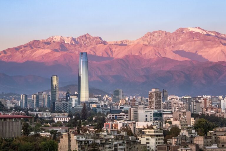 Chile Eliminates Quarantine Requirements for Fully Vaccinated Tourists