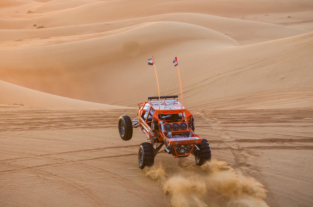 Dune bashing Dubai