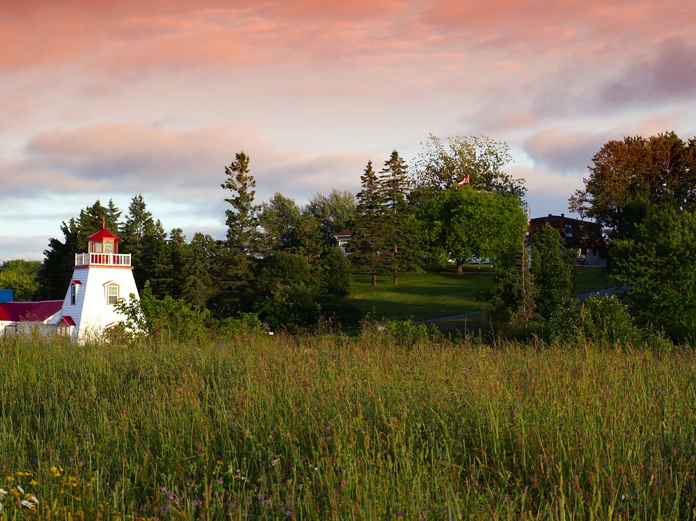  Manitoulin Island lighthouse