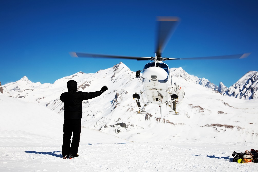  heliskiing