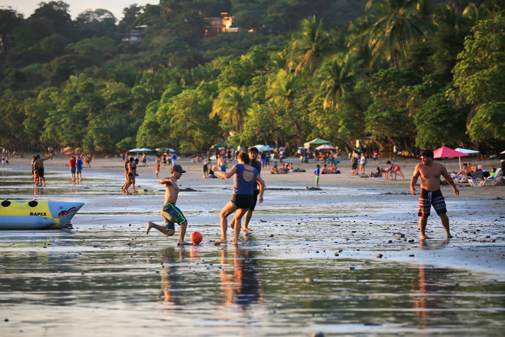  Espadilla Beach, next Manuel Antonio National Park, in Costa Rica's Pacific coast
