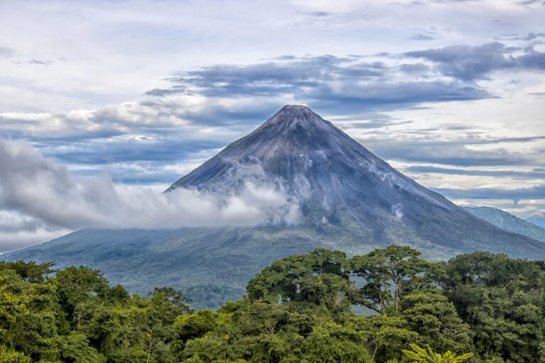 Arenal and the Surrounding Areas: The Must Sees