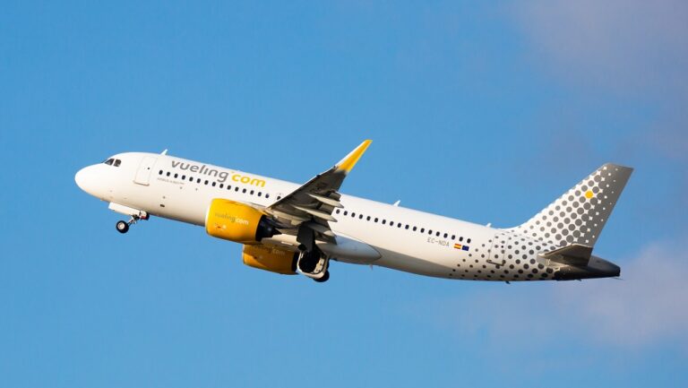 Vueling to Launch More Spanish Connections from Gatwick this Summer