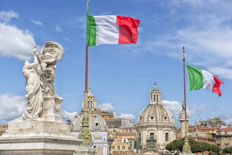 Italy to Eliminate Travel Tests for Fully Vaccinated UK Visitors