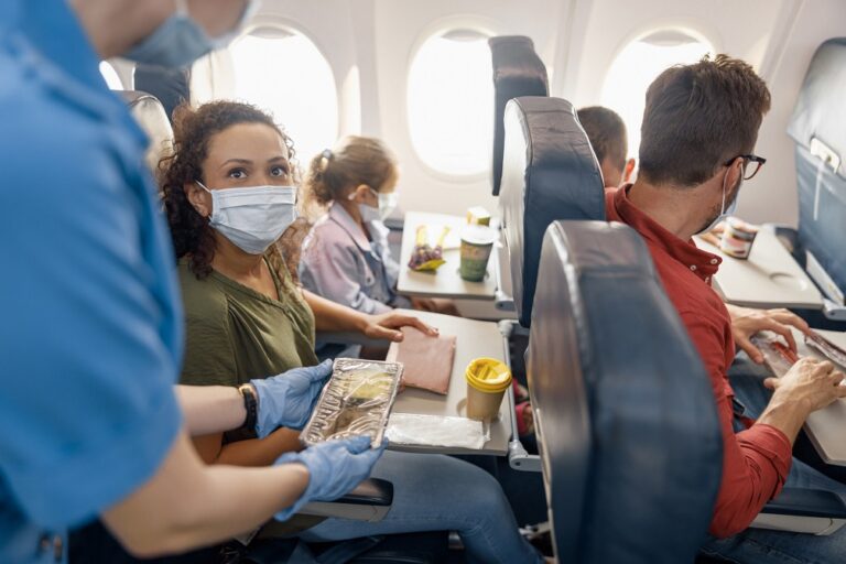 EasyJet No Longer Require Masks on Some Flights