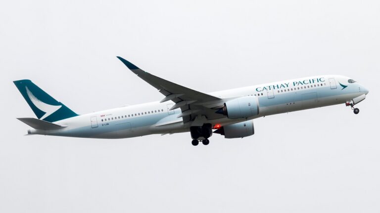 Cathay Pacific to Resumes Daily Flights from Heathrow to Hong Kong