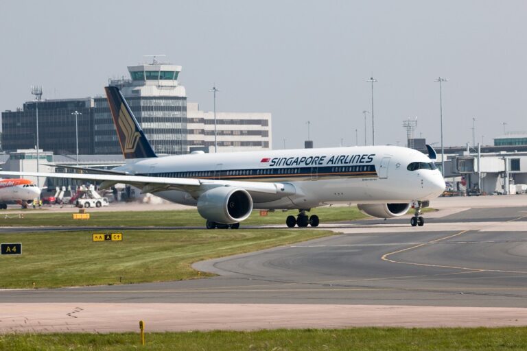 Singapore Airlines Adds Flights from Heathrow and Manchester to Singapore and Houston