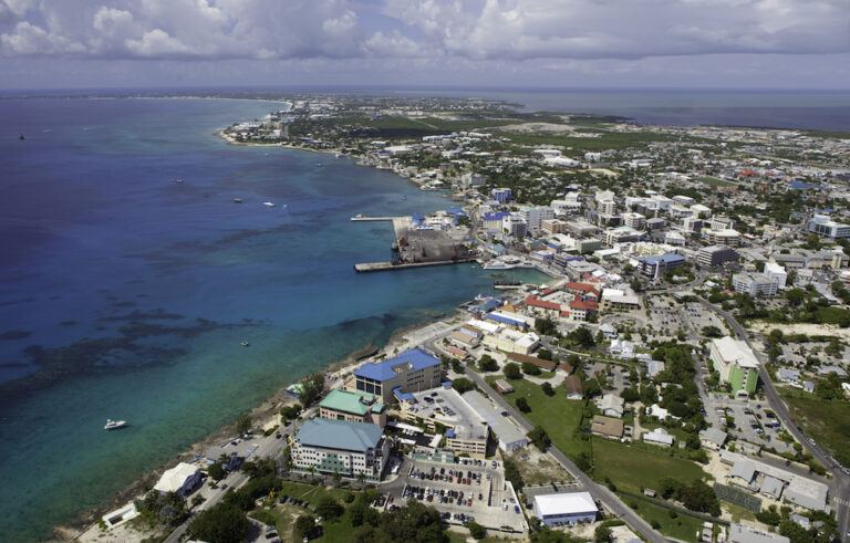 Cayman Islands No Longer Requires a Covid Test Prior to Departure