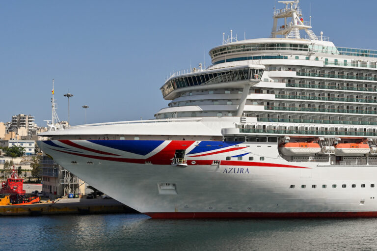 P&O Cruises Removes Covid-19 Vaccine and Testing Restrictions