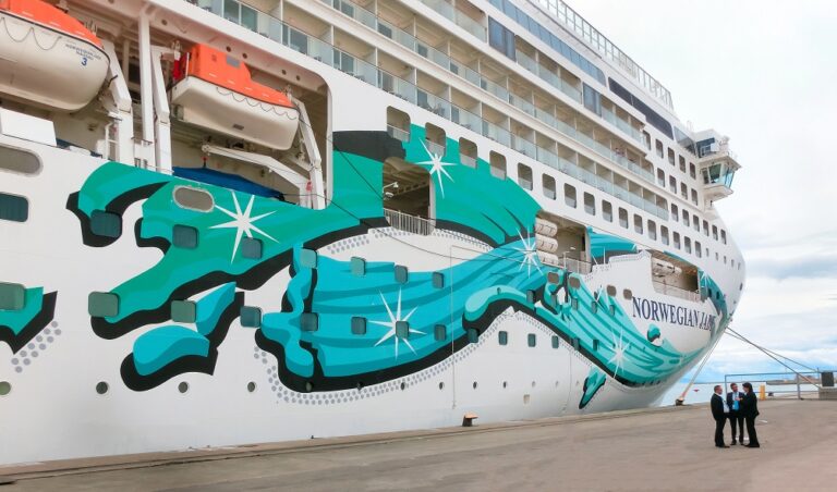 Norwegian Cruise Line Drops Covid-19 Test, Mask, and Vaccination Requirement