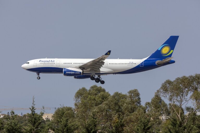 RwandAir's First Nonstop Flight from Kigali to London Touched Down at Heathrow