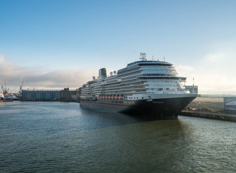 28-day Arctic Circle Cruise Added to HAL's 2024 Alaska season