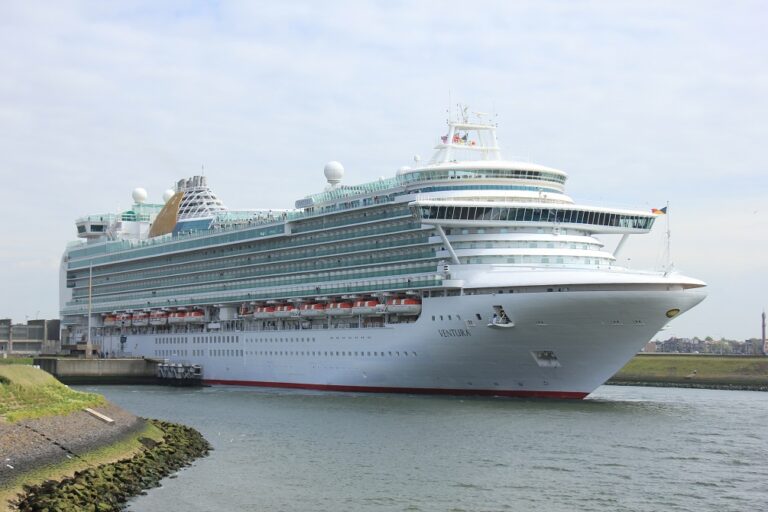 P&O Cruises to Host Some of the UK's Top TV Talents Onboard