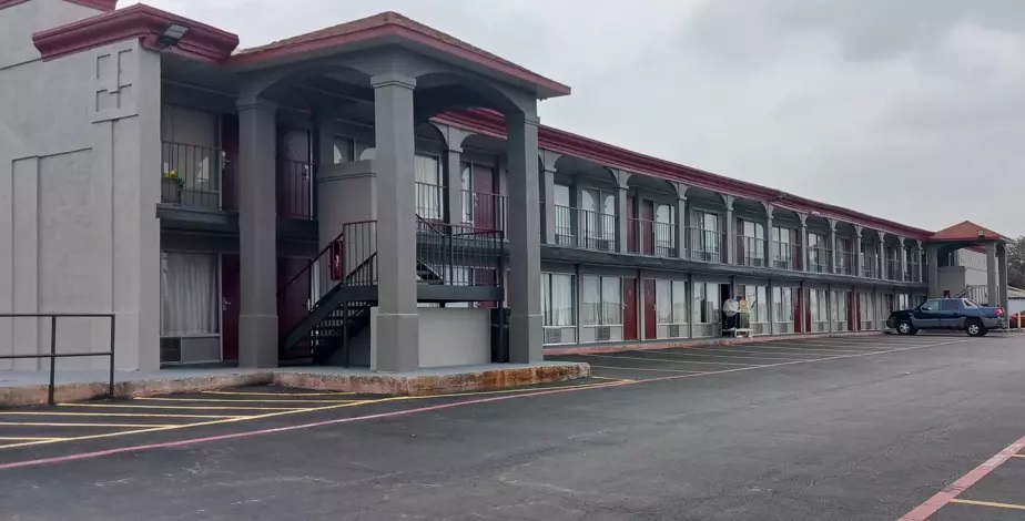 Red Roof Inn Fort Worth West