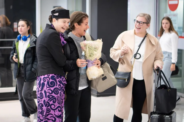 A Touch of Love: Air New Zealand's Floral Delight for Mother's Day Travellers