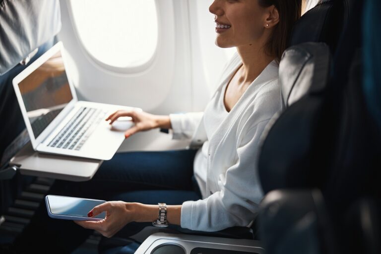 Stay Connected in the Skies: Singapore Airlines Launches Unlimited WiFi Access