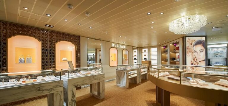 Carnival Venezia Offers Elevated Shopping Experience with Luxury Boutiques and Original Collections