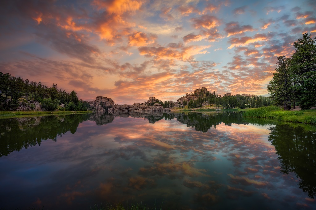 Sylvan lake Sunrise